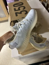 adidas Yeezy Boost 350 V2 Mono Ice GW2869 New Size 10.5 DAMAGED BOX SEE BELOW!!!