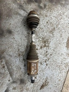 BMW X1 E84 Antriebswelle vorne links 7591681 2.00 Diesel 130kw 2011 30523363