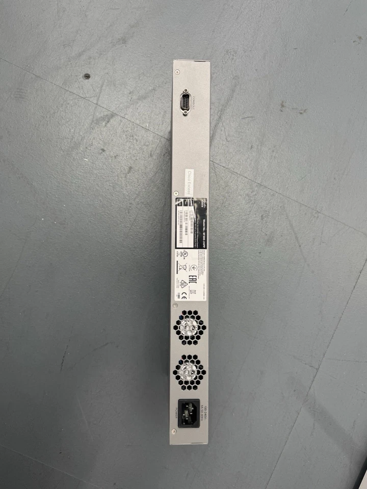 Cisco SF300-24MP 24 Port 10/100 4 x 1GB SFP Managed PoE+ Network Ethernet Switch - Image 3 of 4