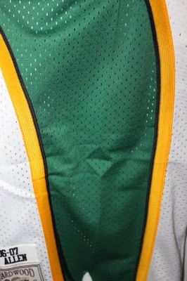 white 2006-07 Seattle SuperSonics Ray Allen (34) stitched Mitchell