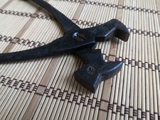 Forceps. قديم للمقتنيات pliers. قديم للمقتنيات Soviet tongs. قديم للمقتنيات ticks. Shoe أ…