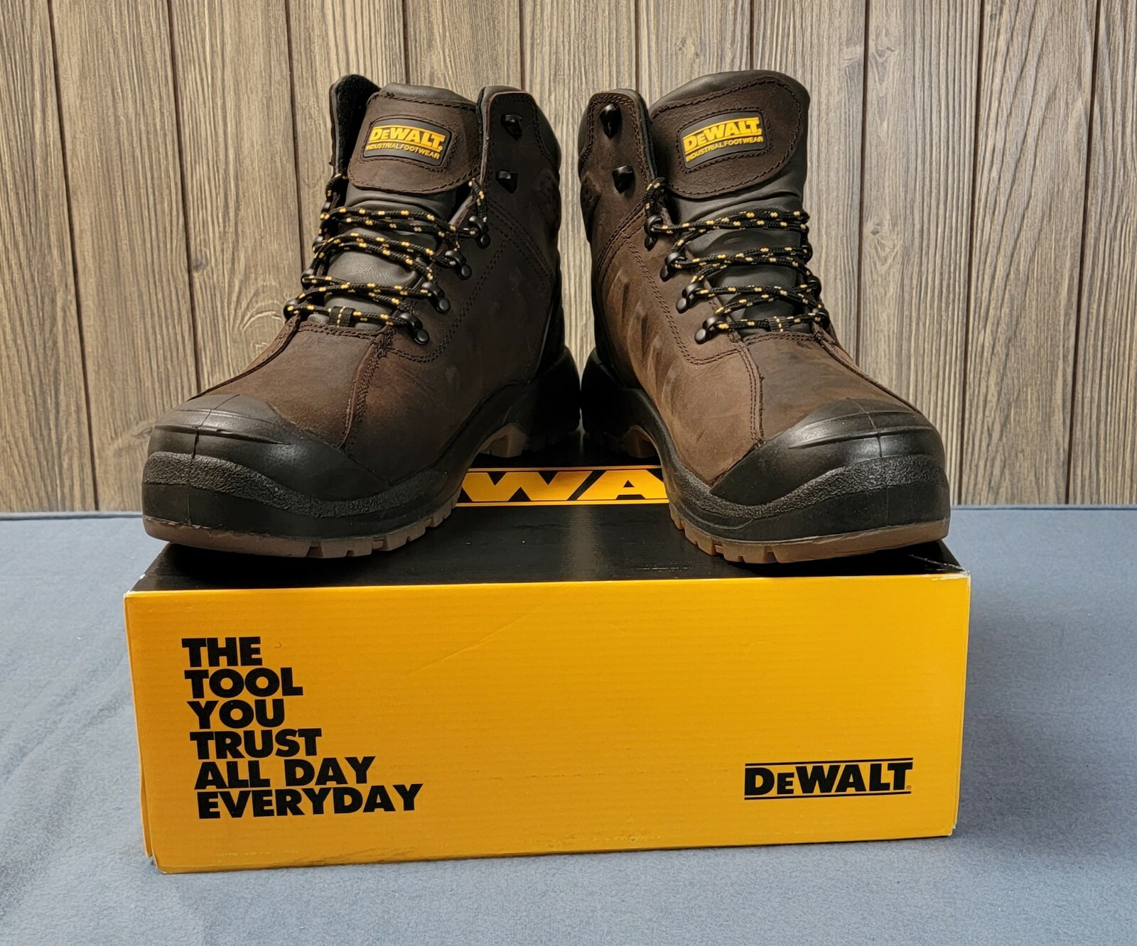DeWalt Ashville ST, Waterproof, Slip 