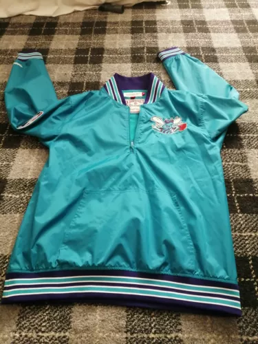 charlotte hornets basketball jacket mitchell and ness size m men or women hornet image 3