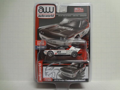 Auto World 2019 Dodge Challenger SRT Hellcat YOKOHAMA 1:64 Mijo