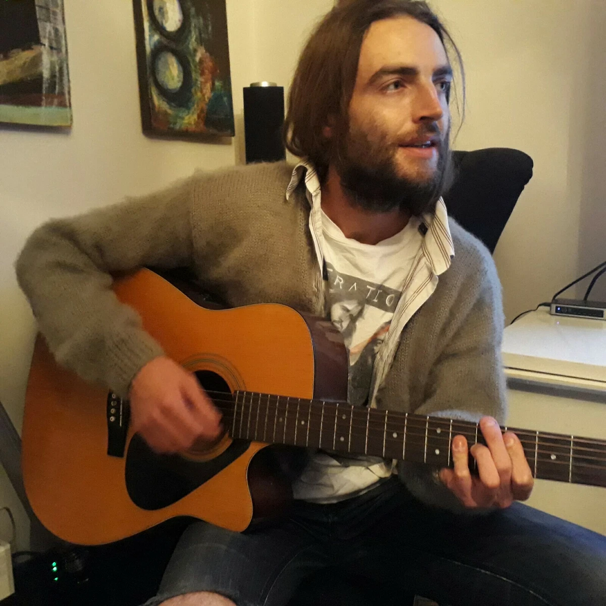 Kurt cobain hotsell green cardigan sweater