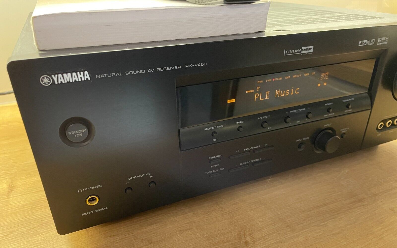 Yamaha RX-V459 Digital 6.1 AV Receiver 235W schwarz mit Anleitung, Fernbedienung