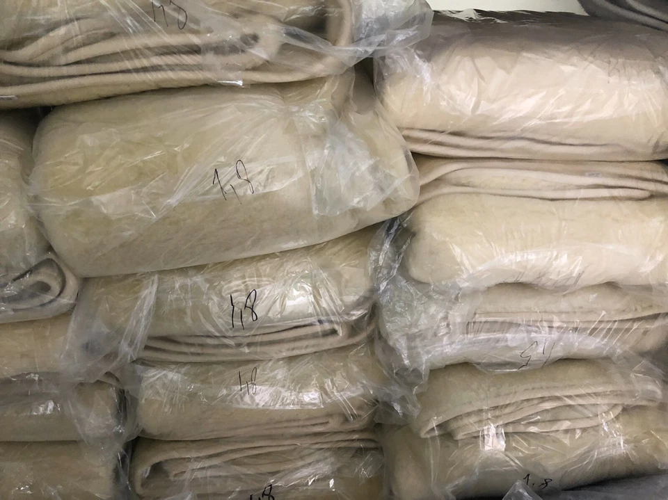 Manta de Lana Oveja Merino Natural Hogar Edredón Acogedor Cálido Talla Queen 86x86 Tiro Foto 2 de 4