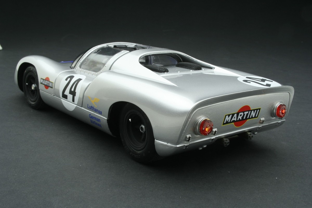 Exoto | 1:18 | 1968 Lufthansa Martini Porsche 910 Exoto | 1:18 | 1968 Lufthansa Martini Porsche 910