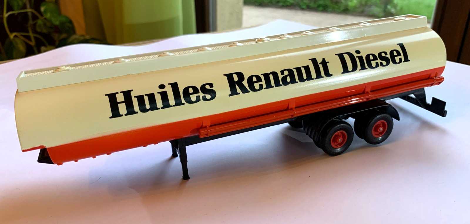Semi remorque Eligor 1/43 de collection Renault Berliet LBS Surber