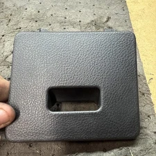 2007 2008 2009 10 11 Nissan Versa Dash Fuse Box Door Cover Trim Panel 68964EL00A