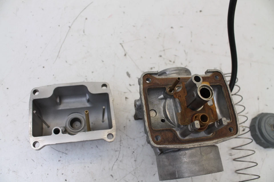 1980 - 1982 铃木 RS175 RS175T 汽化器 汽化器 原始设备制造商 Mikuni 日本 13200-41530 — 第 3/4 张图片