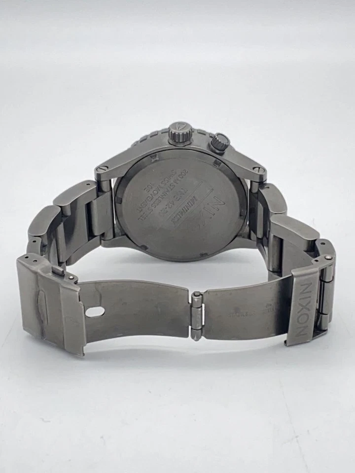 Reloj NIXON THE42-20 Cuarzo Analógico Acero Inoxidable Plateado Excelente JAPÓN Foto 4 de 4