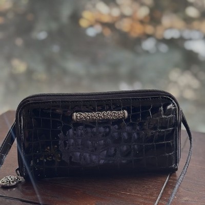    BRIGHTON Black Patent Leather Crossbody Croc Wallet Purse   