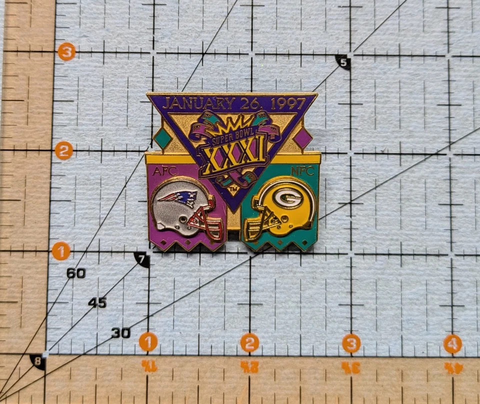 Broche New England Patriots Vs Green Bay Packers Super Bowl 31 26 de janeiro de 1997 - Imagem 2 de 4