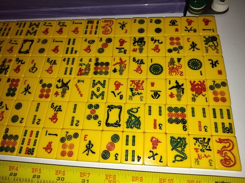 Vintage Cardinal Mahjong Set 162 Butterscotch Tiles 5 Racks Case (SEE DESC) - Picture 8 of 18