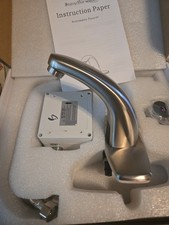 Touchless Bathroom Sink Faucet Automatic Motion Sensor Faucets with 1 Hole Plate