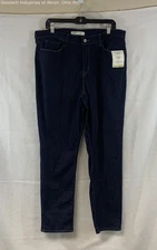 NWT Levi's Signature Gold Classic Slim Taper Jeans Dark Wash Soft Stretch