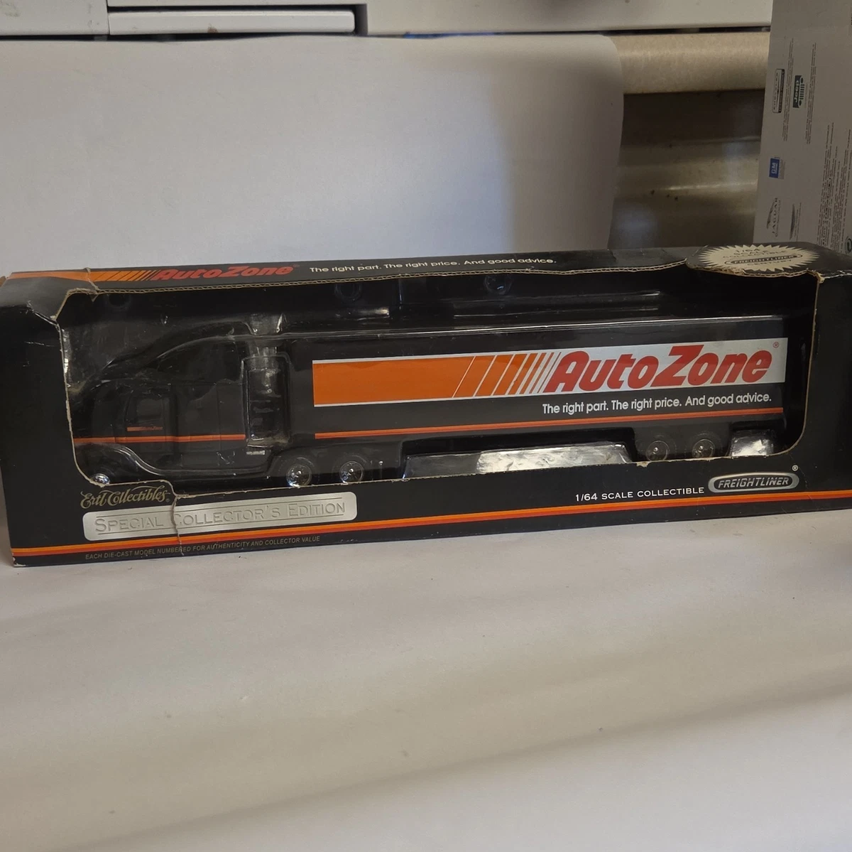 25+ Ertl 1:64 Scale Diecast Trailer/Semi Tractors for sale