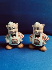PIGGLY WIGGLY SALT & PEPPER SHAKERS