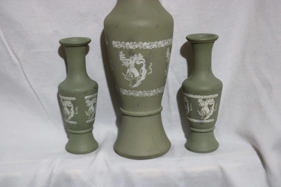 Jarrón vintage de vidrio esmerilado verde salvia jaspe de madera de cuña imitación Avon Foto 3 de 4