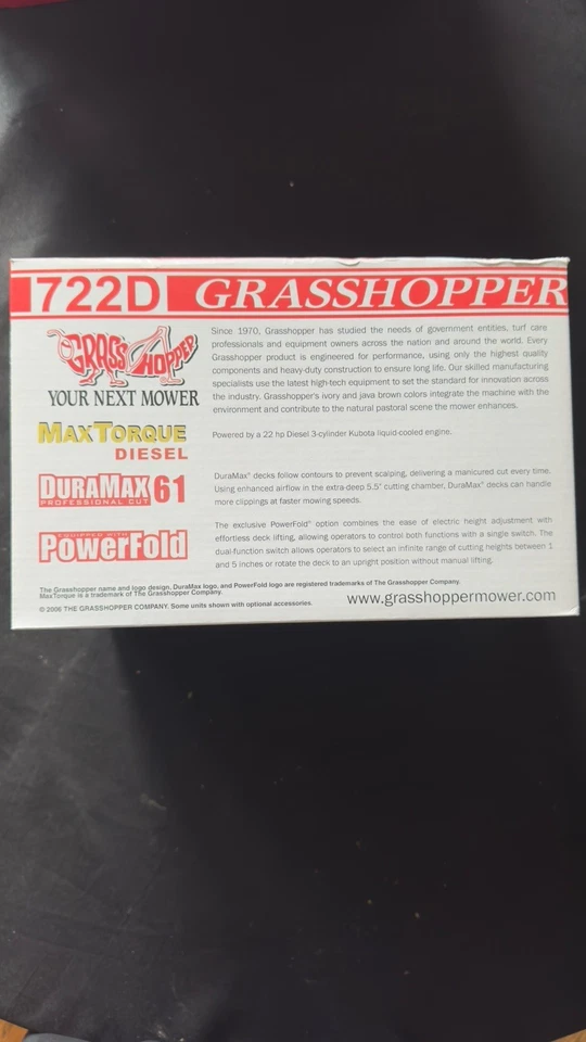 Réplica escala 1:16 saltamontes montaje frontal modelo 722D/61 Foto 4 de 4