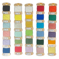 Kanagawa Orizuru 008 Silk Mini-Card Thread, 23 dtex 16x3, 8m, 30 Vibrant Colors