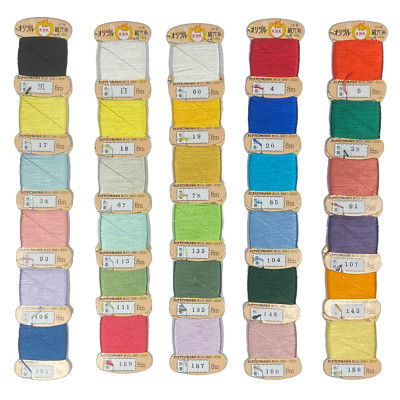 Kanagawa Orizuru 008 Silk Mini-Card Thread, 23 dtex 16x3, 8m, 30 Vibrant Colors