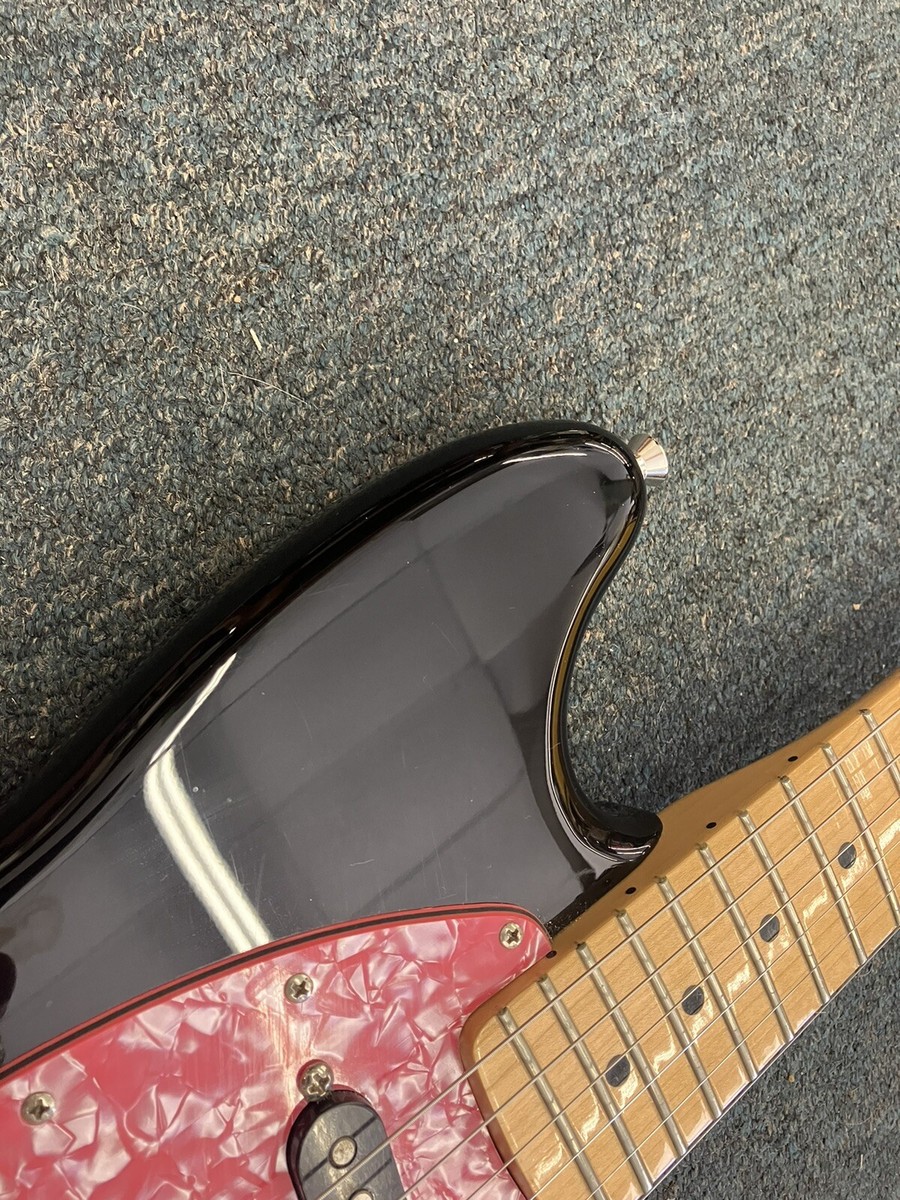 2017 Fender Mustang Electric Guitar Black Mexico Seymour Duncan