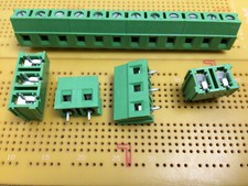 2 Way 3 Way 24Amp 750Volt 7.62mm PCB Terminal Block Stackable 4-12 Way Assembled