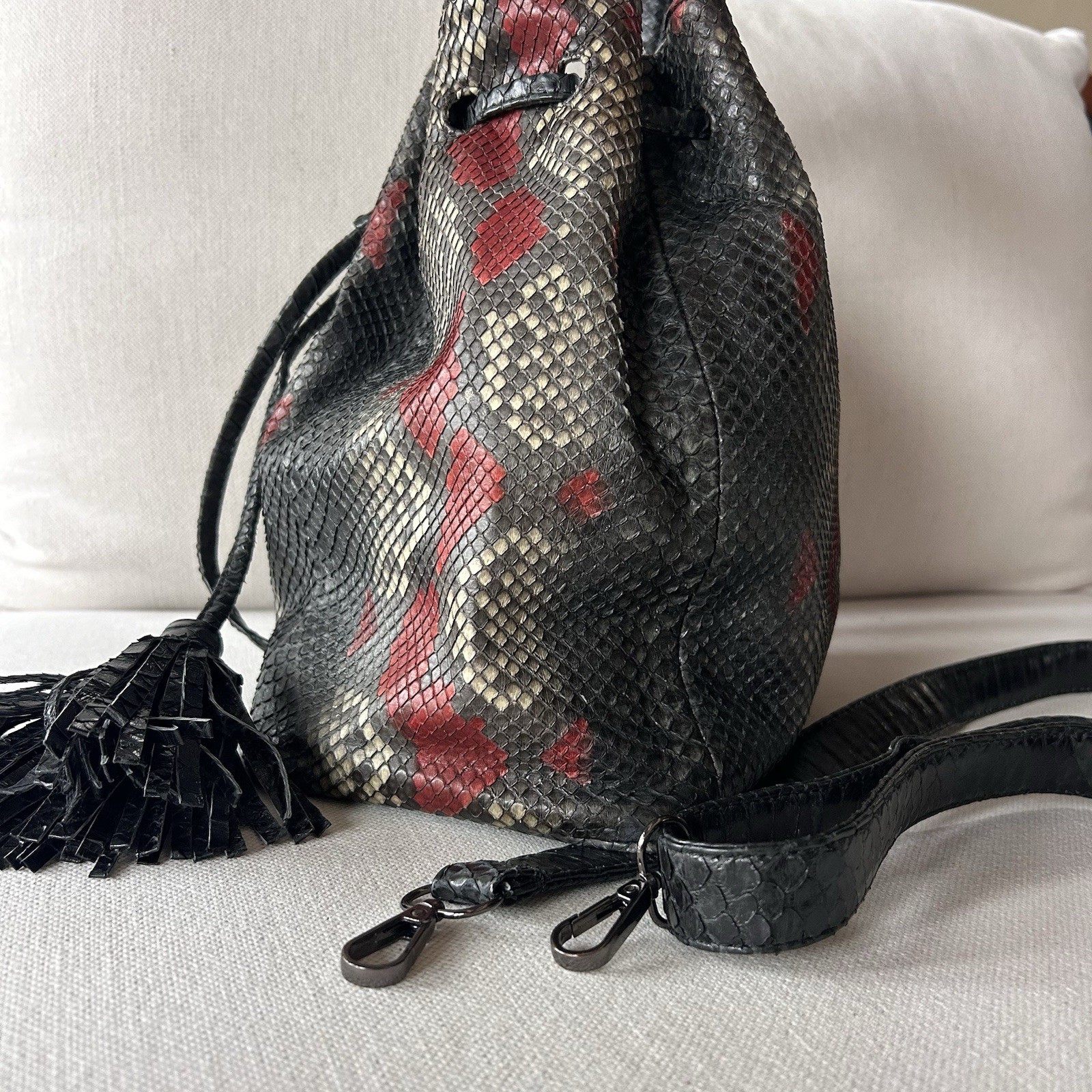 Womens Genuine Everglades Python Bucket Crossbody… - image 4