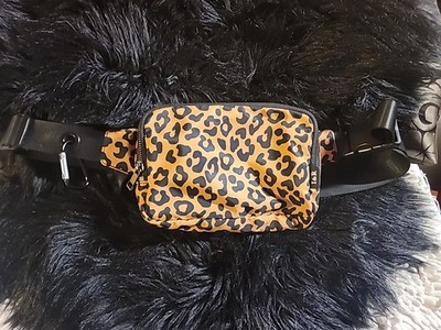 Duo Iris Plus Sized 57'' Fanny Pack In LEOPARD