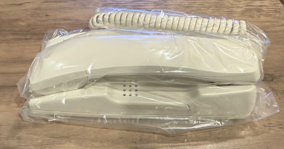 AIPHONE GT-1D V2 Audio Handset Tenant Station Residential Intercom - New In Box