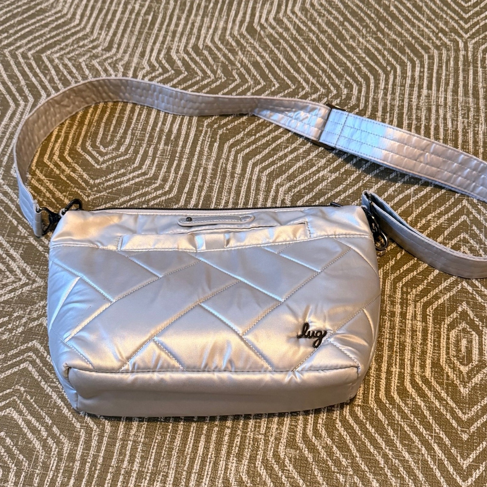 Lug Flare Quilted Crossbody Bag Silver Metallic Travel Organizer
