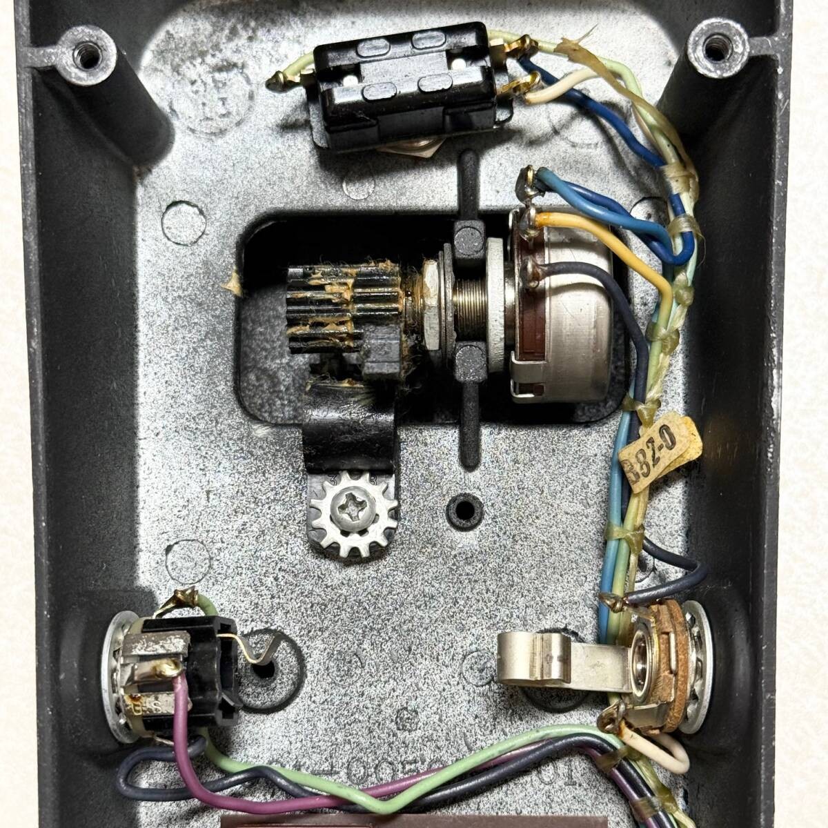 ギター Thomas WAH-WAH MODEL 9-3704 TDK 5103 Thomas Wah-Wah Pedal 70s Model 9-3704 with TDK 5103 Inductor
