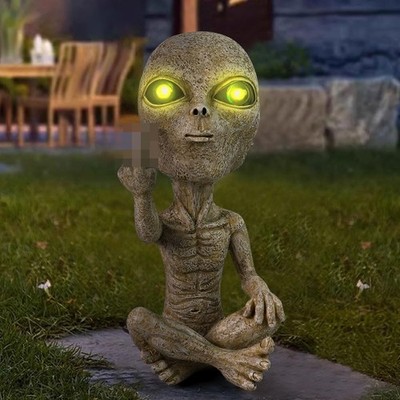 Lopoti Solar Light Alien Statues Sculpture, Funny UFO Extraterrestrial Figurine