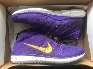 nike flyknit chukka purple