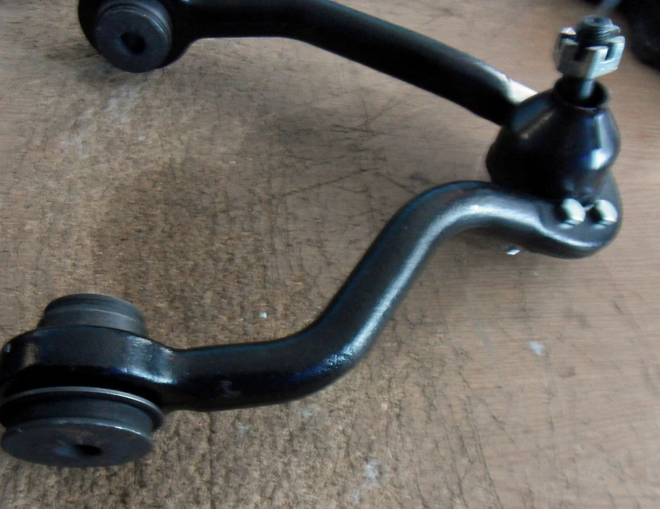 Nuevo conjunto de brazo de control de suspensión y rótula 12388431, RK620720, 521-913 Foto 2 de 4