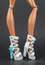 Monster High Doll G3 Catty Noir Hauntlywood Mysteries Ice Blue Silver Shoes