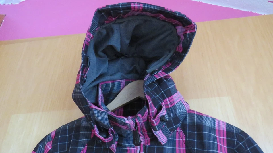 Protest Damen Winterjacke Gr. S = 36 neu & ungetragen schwarz pink Ski+Board - Bild 3 von 4