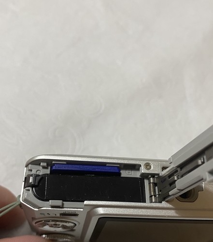 Casio EXILIM ZOOM EX-Z750 7.2MP Digital Camera - Silver Untested Parts - Picture 5 of 5