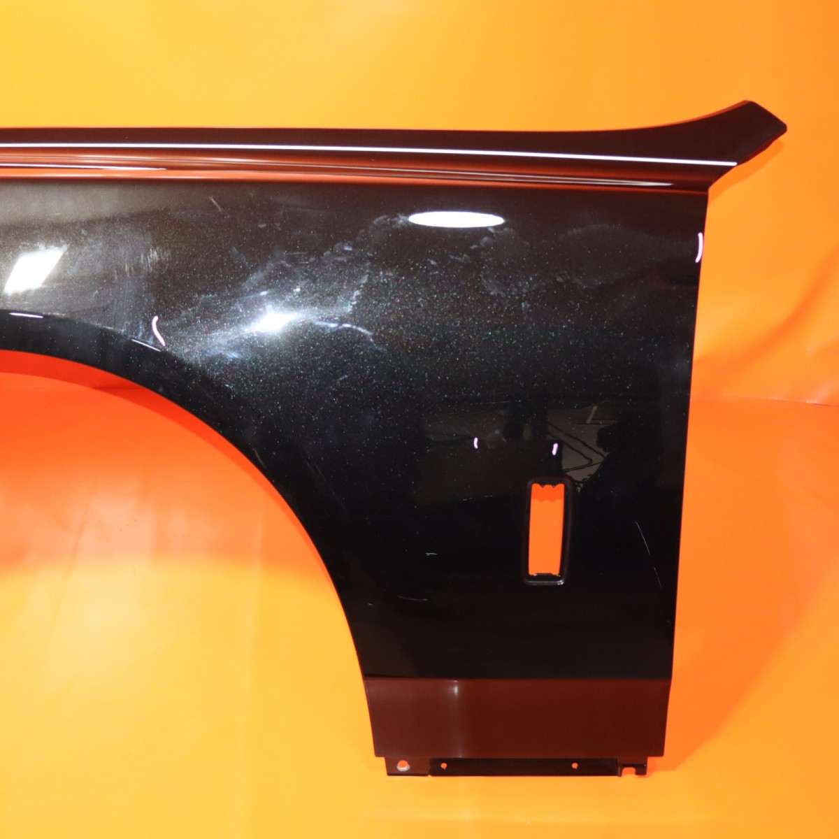 Rolls-Royce Phantom 2024-2026 Left Fender P/N 7399851