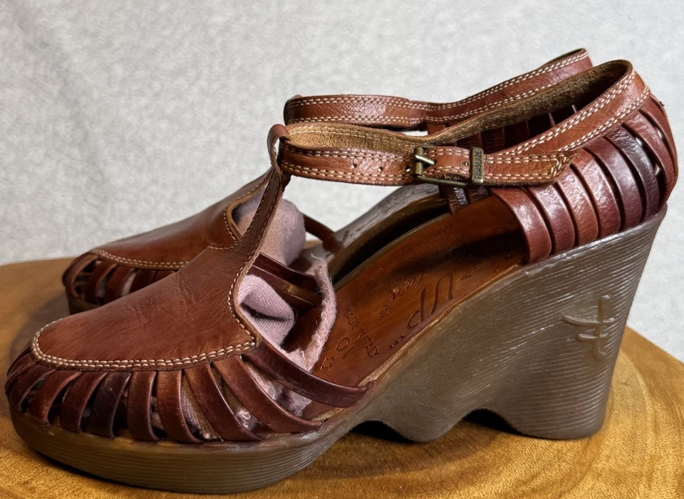 Zapatos Hi Up Famolare cuña ondulada años 70 de colección correa en T para mujer talla 6,5 M Foto 4 de 4