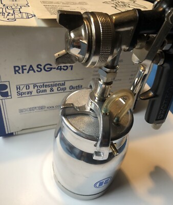 Rockford Professional Spray gun w/bottom canister
