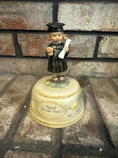 Goebel “Reach For The Stars” Graduation Wish Music Box 2003 In Styrofoam- No Box