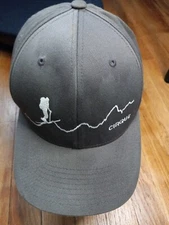 CIRQUE Mountain Apparel ball cap hat - Gray FlexFit Size Small/Med - Pre-Owned