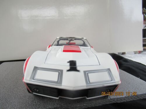 CAROUSEL 1 #4604 CORVETTE L-88 1969 #1 Tony DeLorenzo 1/18 SCALE Serial #1799 - Picture 4 of 15