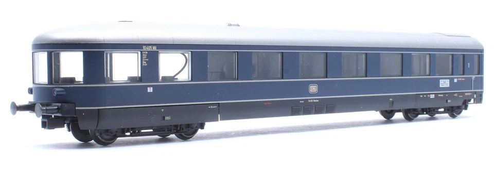 TRIX 'HO' GAUGE 23373 5-CAR DB BLUE 'BLAUER ENZIAN' PASSENGER COACH SET - Image 4 of 4