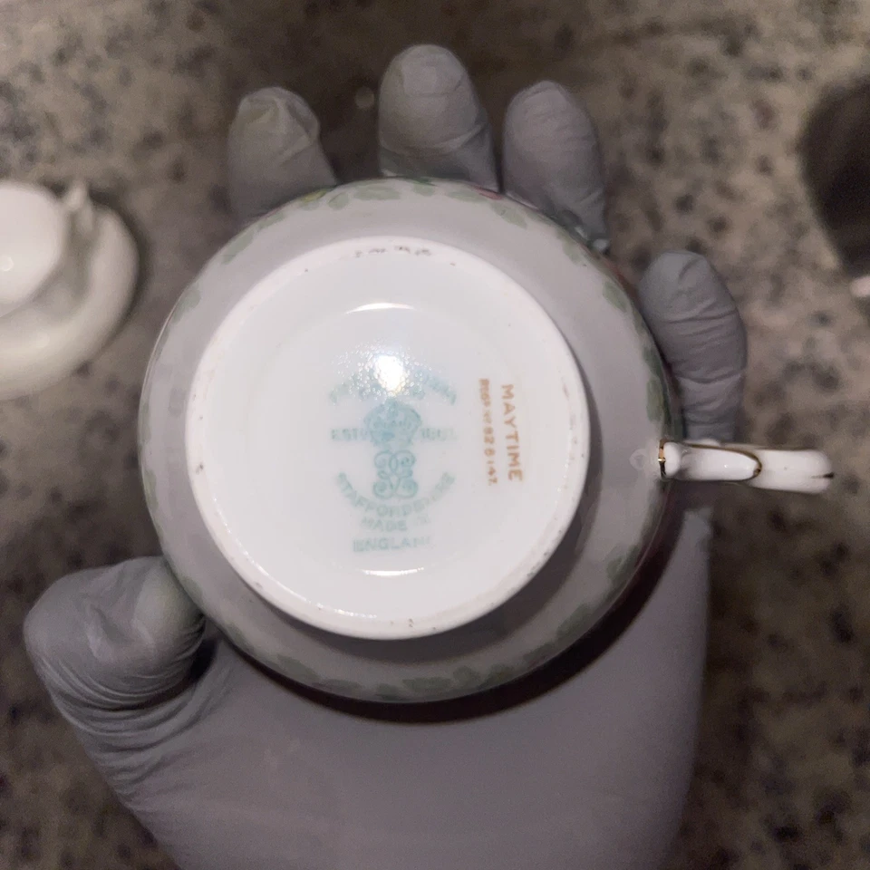 Juego de taza/platillo de té Crown Staffordshire Bone China Maytime Foto 4 de 4