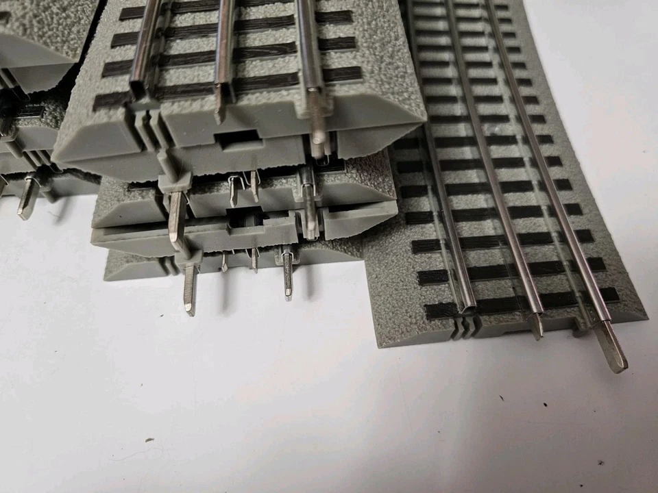 Lionel O 6-12041 FasTrack Lot - O-72 Curve - 16 Pieces, Full Circle EX - LOOK - Image 3 of 4