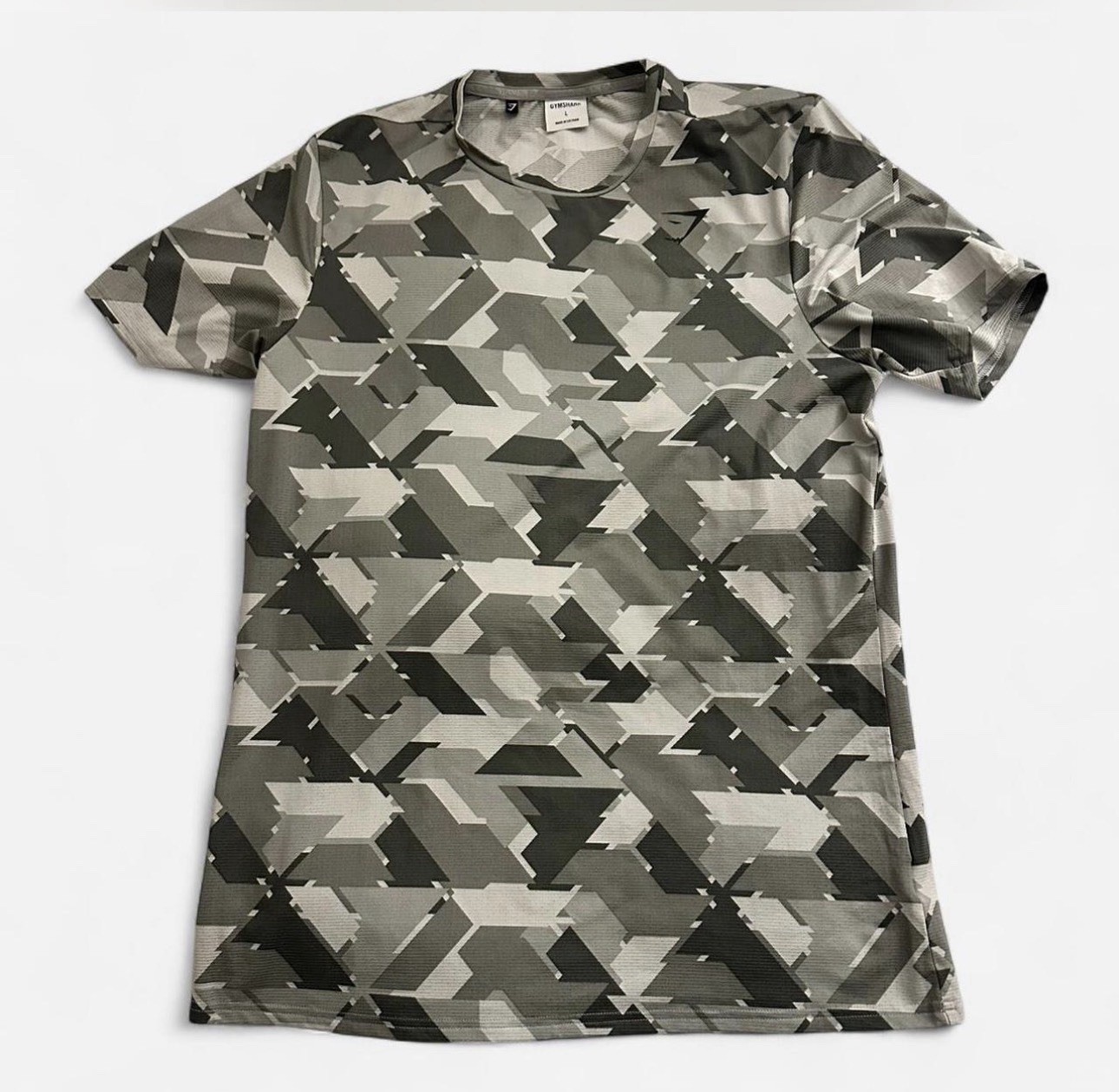 Gymshark Grey Geometric Camo Short Sleeve T-Shirt, Men’s Size Large